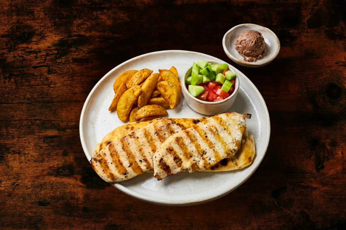 Combo menu with chicken fillet grilled